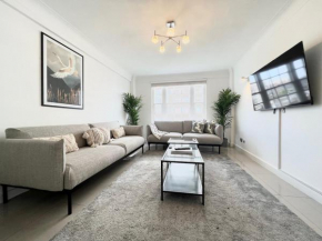 3 Bed Apartment- Central London